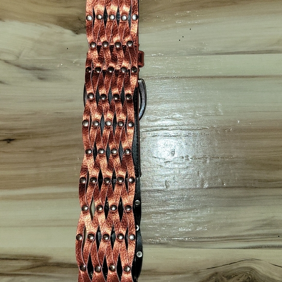 No Boundaries Red Metallic Weave Belt - Picture 6 of 10